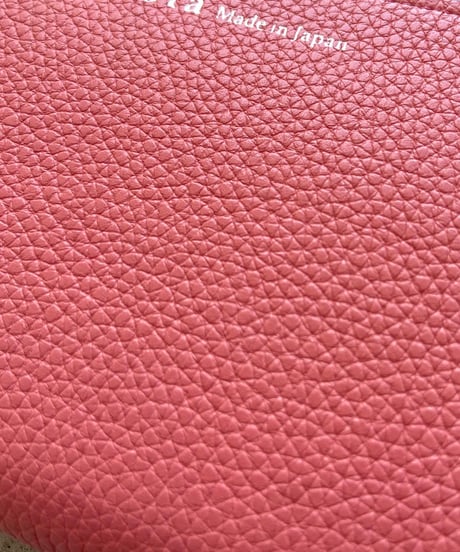 <unisex>isola（アイソラ）カーブレザー ラウンドスリム財布(3220) ●送料無料●