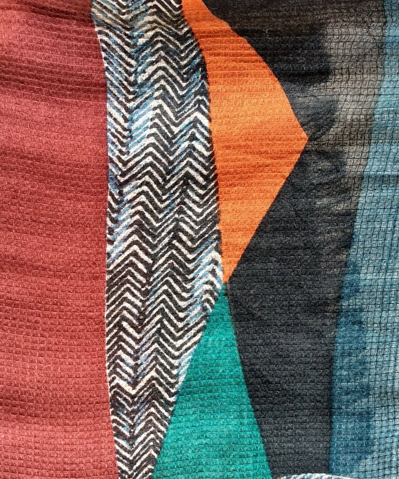 unisex>INOUITOOSH(イヌイトゥーシュ) 大判ウールストール L'EXPO