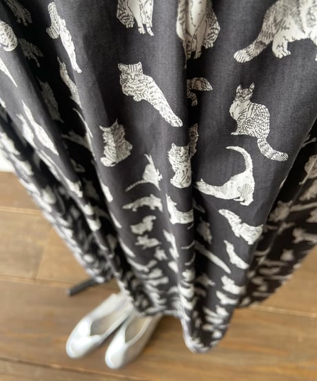 LIBERTY 猫プリント コットンギャザースカート　 Vent d’ouest(ヴァンド ウエスト)  リバティタナローン＜Meow＞(ミャオウ)  ●送料無料●