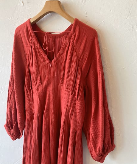 【SALE】<women>ne Quittez pas(ヌキテパ) Double Gauze Hand Smocking Dress（010442GF2） /レッド ●送料無料●