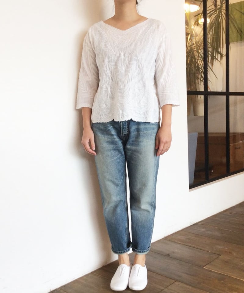 women> NOMBRE IMPAIR(ノンブルアンペール)総刺繍コットンVネック8分 