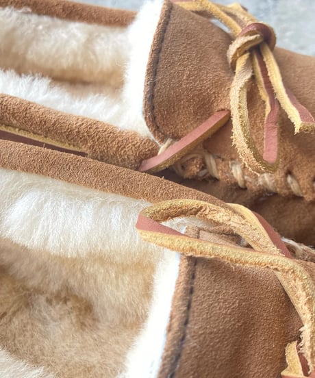 【SALE】<men>MINNETONKA(ミネトンカ)シープスキン　ハードソール　モカシン 3746/ゴールデンタン、ブラック●送料無料●