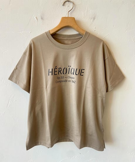 ●送料全国一律 185円● <women> BOOK SHELF(ブックシェルフ) POLONAISE HEROIQUE プリントTシャツ 26994