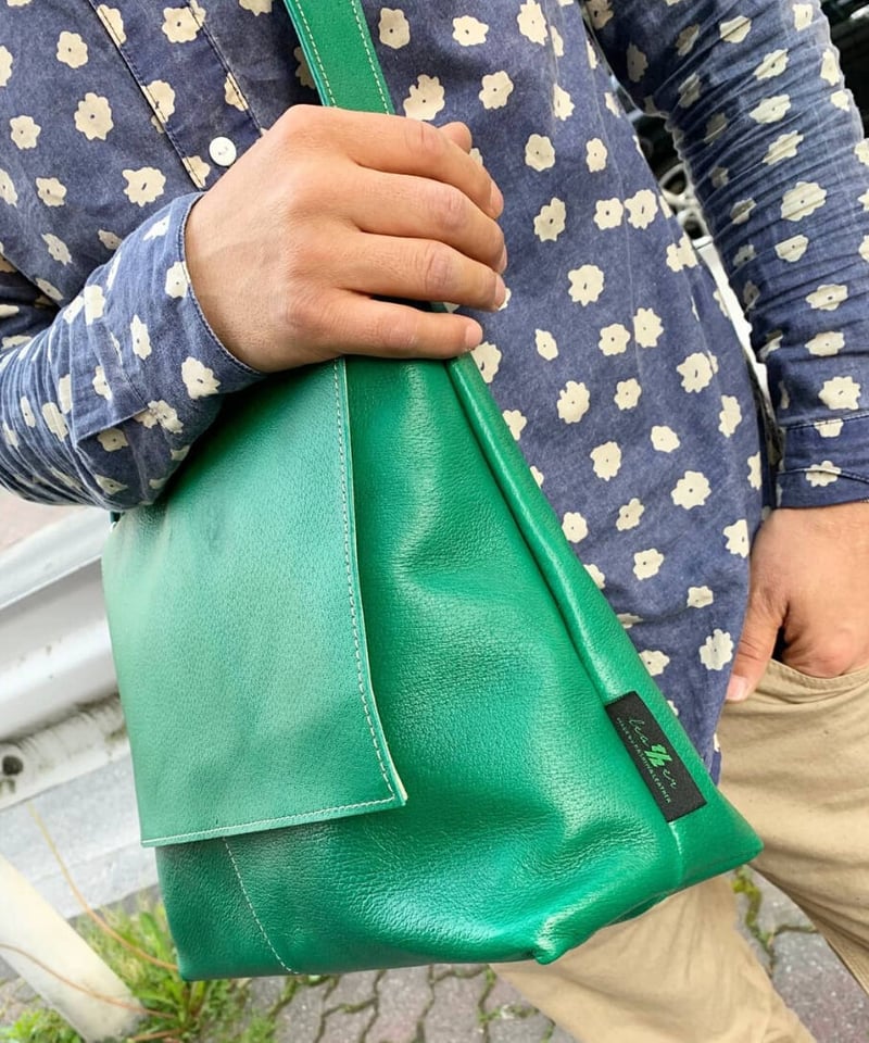 うえぽん】金襴 白虎 メッセンジャーバック うえぽん】金襴 白虎