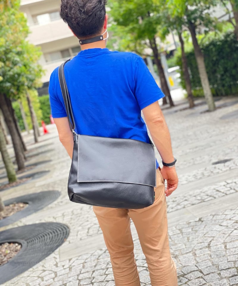 メッセンジャーバッグ | Harito by NUIZAEMON