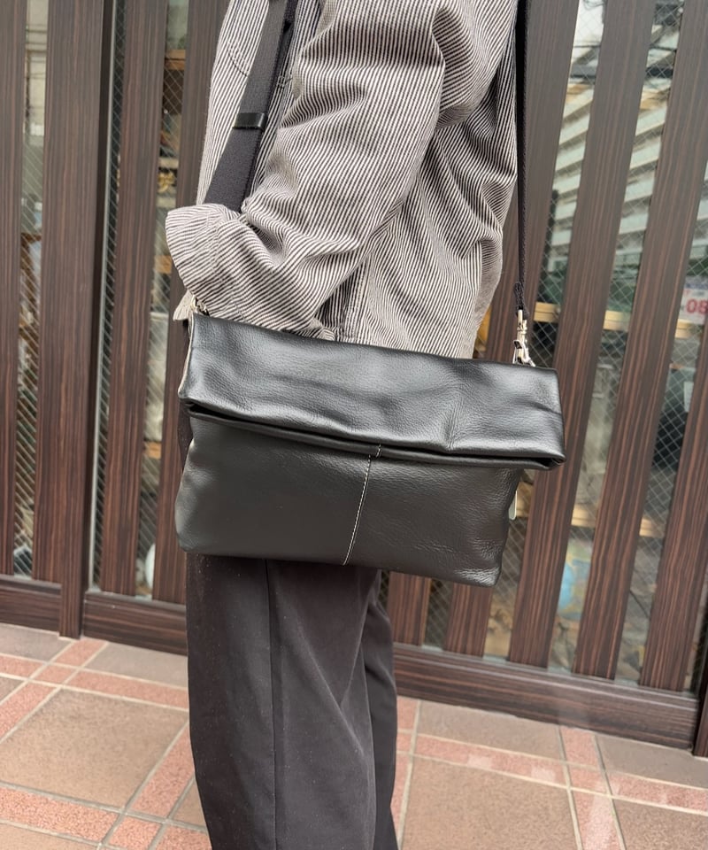 【極美品】ルメール ブレディ別注 ショルダーバッグ B4収納可 メッセンジャー 極美品】ルメール ブレディ別注 ショルダーバッグ B4収納可