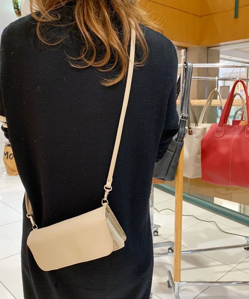 杏衣餅2025さん専用 極厚ヌメ革お財布ポシェット 杏衣餅2025さん専用 極厚ヌメ革お財布ポシェット 杏衣餅