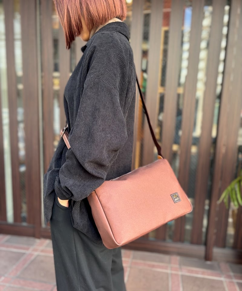 レゼール / Slim Shoulder Bag【PNLT®】PVC | Harito by