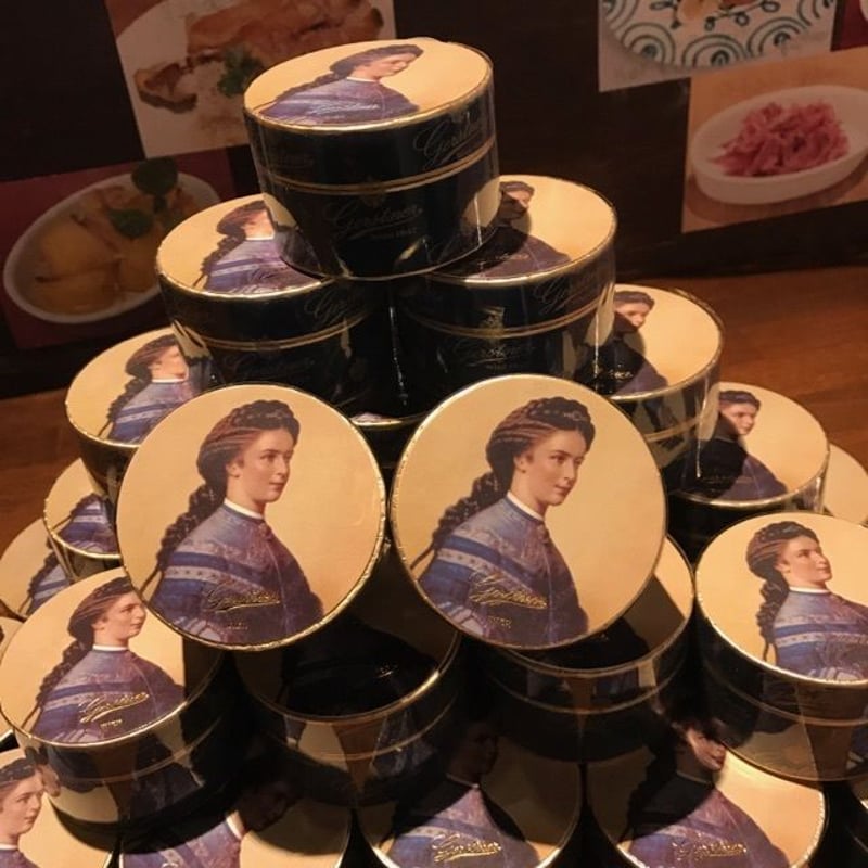 ゲルストナー スミレの花の砂糖漬け | 神戸・元町 ウィーン料理の葡萄舎