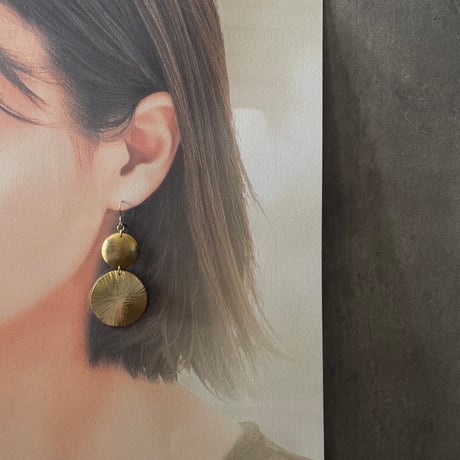 Sun & moon brass W <ピアス / イヤリング>