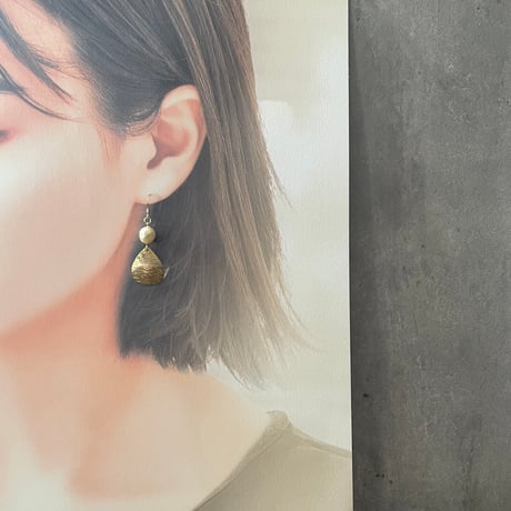 small shizuku brass パール  < ピアス / イヤリング >