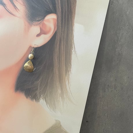 small shizuku brass パール  < ピアス / イヤリング >