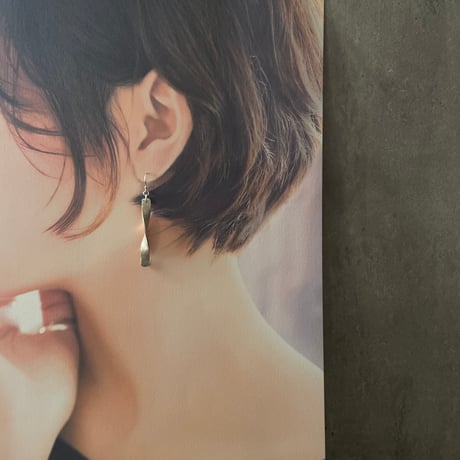 Silver999 middle twist   < ピアス / イヤリング >
