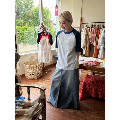 Bent raglan logo tee