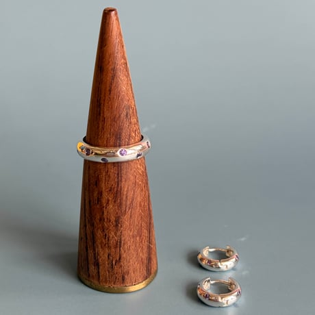 Bent original stone pierce