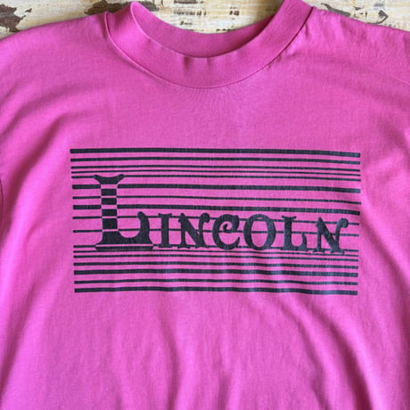 logo tee