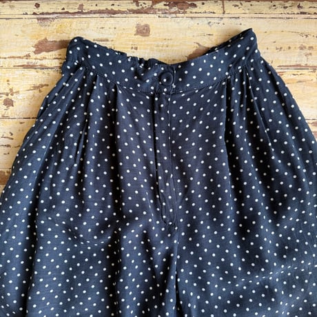 dot shorts