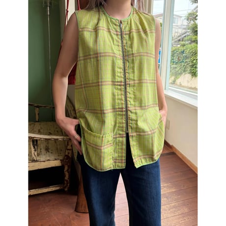 zip up check tops