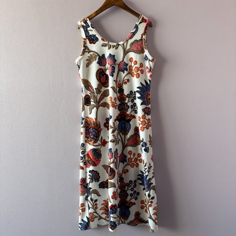 pile sleeveless dress