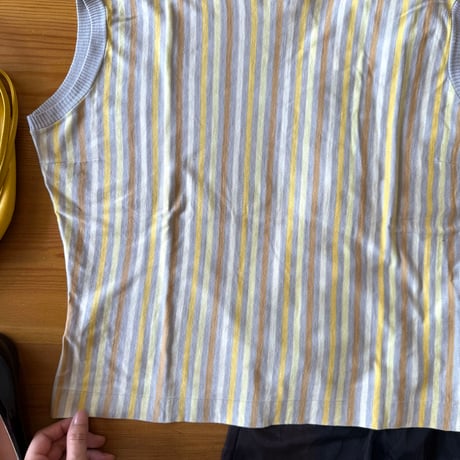 stripe sleeveless tops