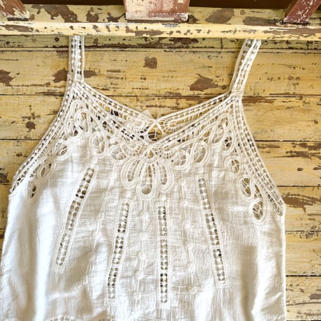 lace sleeveless tops