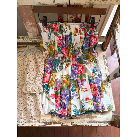 floral pattern shorts