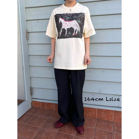 Bent horse tee