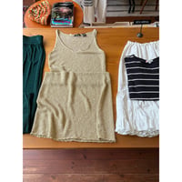 gold sleeveless dress