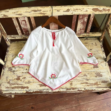 made in Hungary triangle hem embroidery tunic