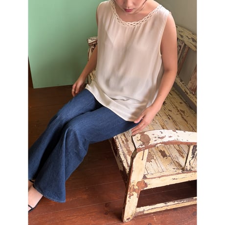 see-through silk sleeve less tops