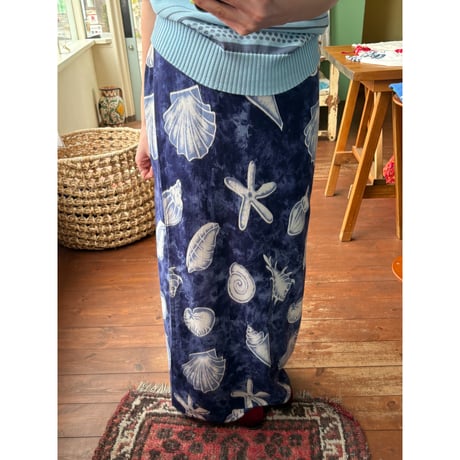 shell pattern wrap skirt