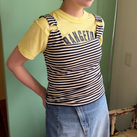 border sleeveless tops