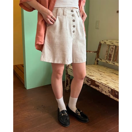 linen shorts