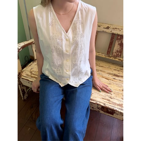 cutwork vneck vest