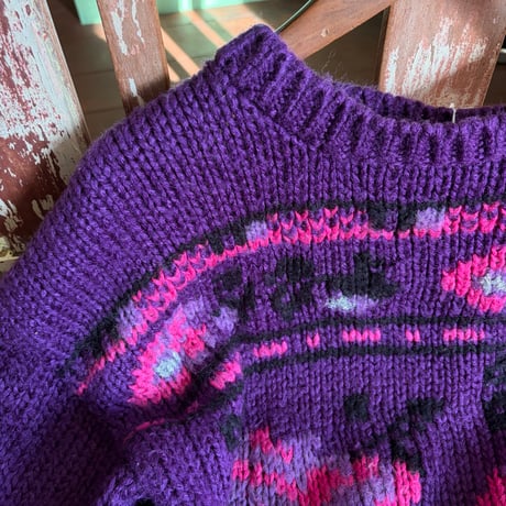 flower pattern purple sweaterc