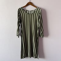 scallop collar stripe midi dress