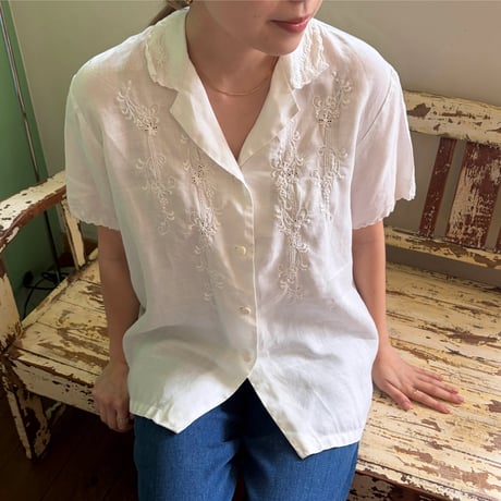 embroidery  design s/s shirt
