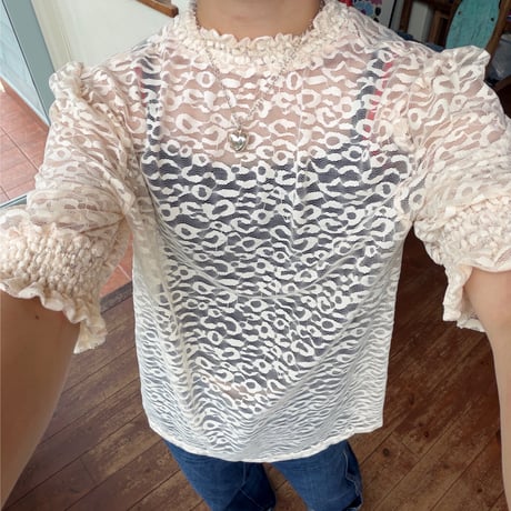 all lace tops ⚪️