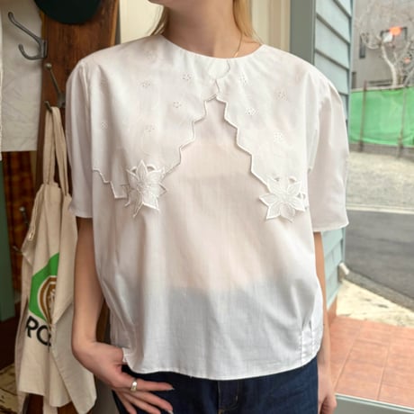 design collar s/s  blouse