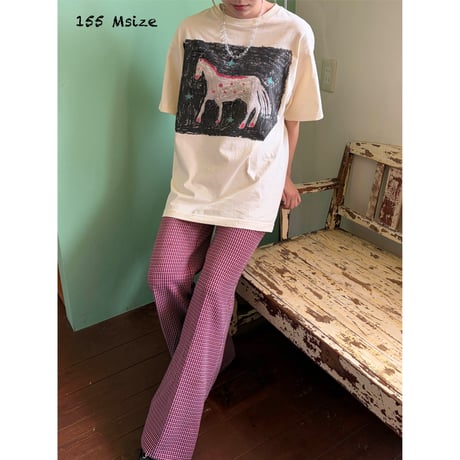 Bent horse tee