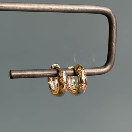 Bent original stone pierce