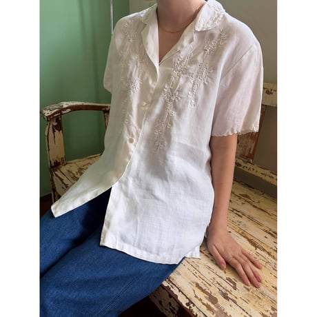 embroidery  design s/s shirt
