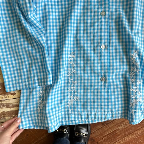 embroidery check shirt
