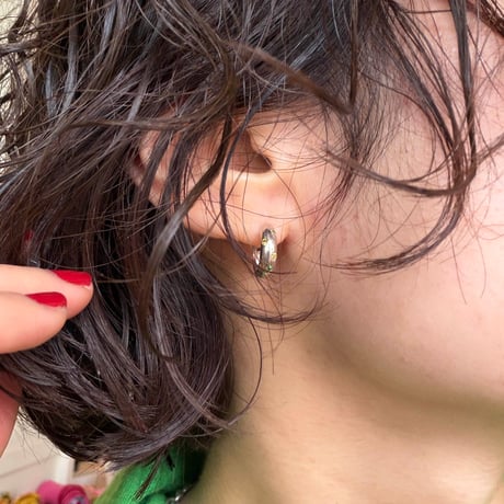Bent original stone pierce