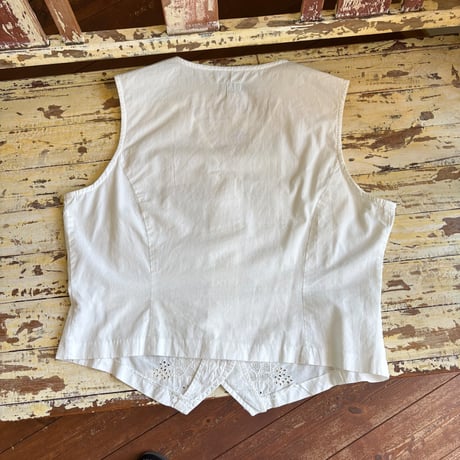 cutwork vneck vest