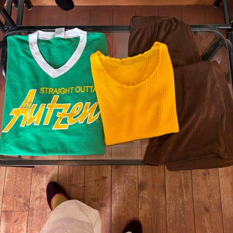 Vneck tee