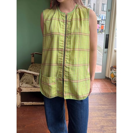 zip up check tops
