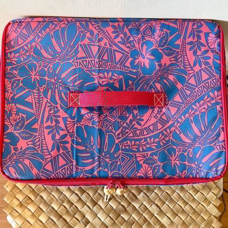 ウリウリケース バッグ ピンク×モンステラ・レイ ウリウリケース バッグ ピンク×モンステラ・レイ ウリウリケース