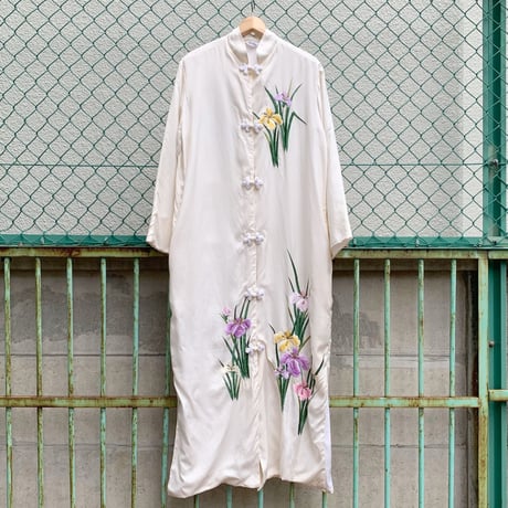 'Unisex' 80's～ "花" スーベニア 刺繍 ロング チャイナ ガウン SILK100% White