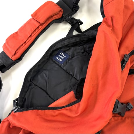 OLD GAP Sling Bag